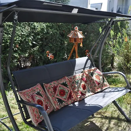 Gardenoasisberlinairport *