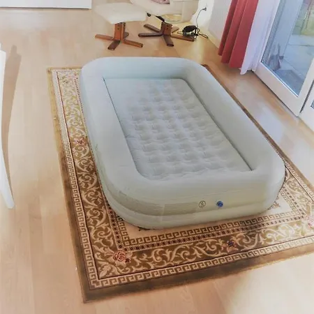 Gardenoasisberlinairport *